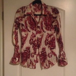 Stunning blouse from Dana Buchman.  100% Polyster