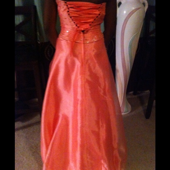 Prom Dress - Picture 2 of 4