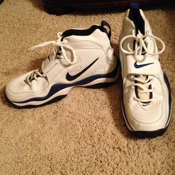 Nike Shoes - Nike Basketball shoes