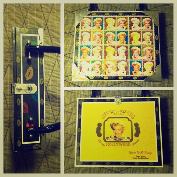 ❌SOLD on eBay❌Marilyn Monroe Cigar Box Purse