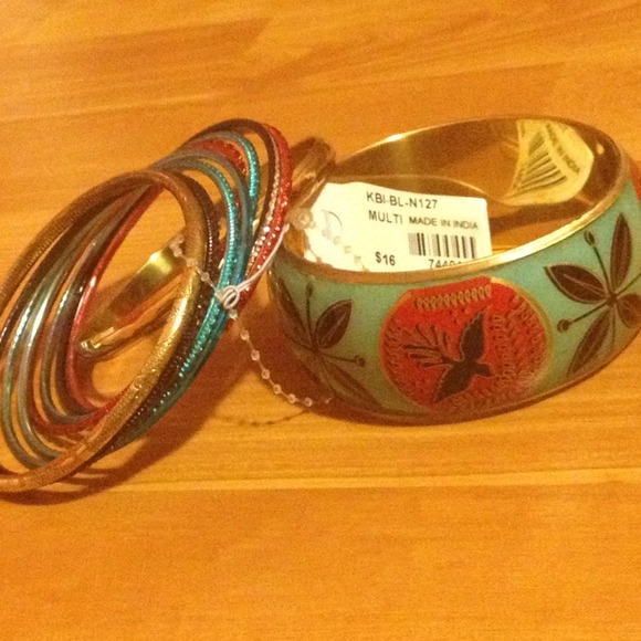 Colorful Bracelet Set. - Picture 2 of 3