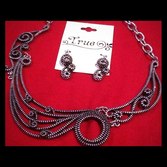 Office to dinner necklace & earrings