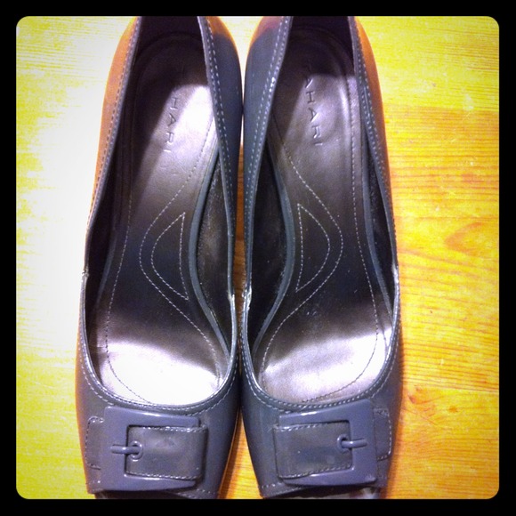 Paten leather grey size 10 peep toe
