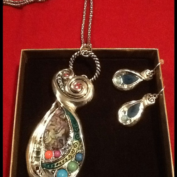 Handmade mulit color necklace & earrings