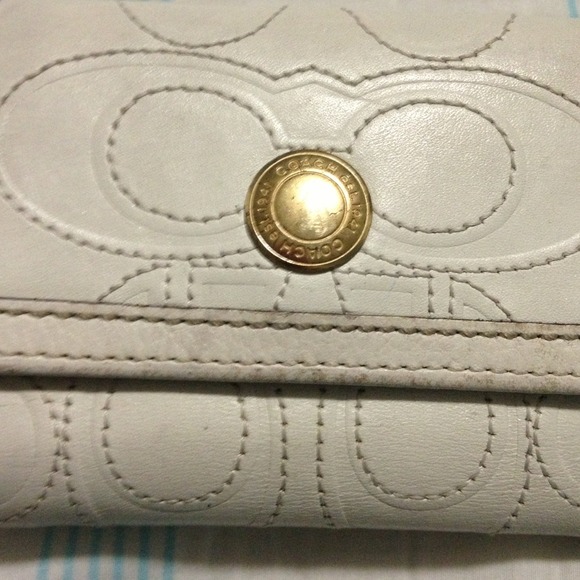 White coach wallet!!