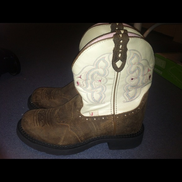 ******Trading******Justin cowgirl boots - Picture 1 of 3