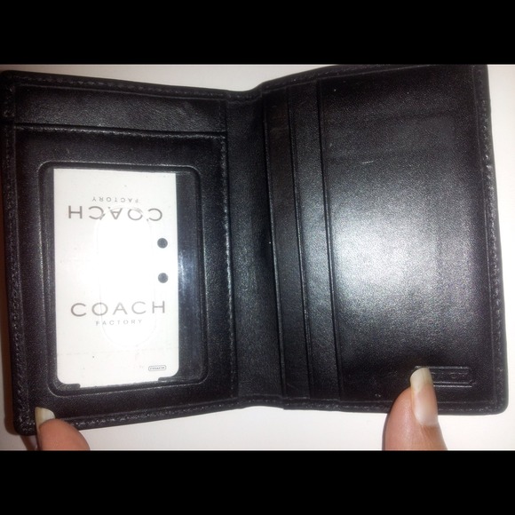 Coach Card Wallet - Picture 2 of 3