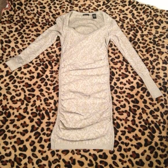 SOLD! SOLD! SOLD! VS RUCHED V-NECK DRESS - Picture 4 of 4