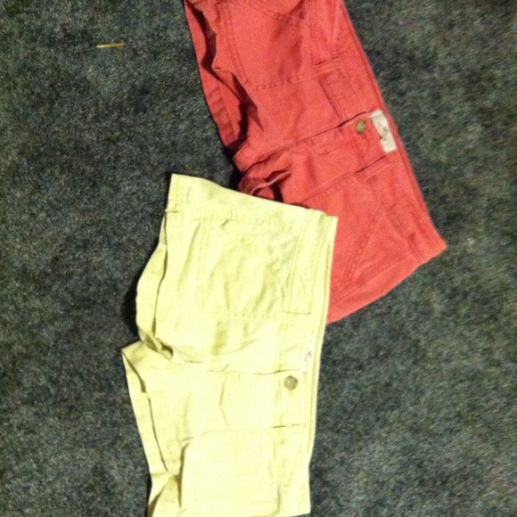 Bundle of Hollister cloth shorts!:)