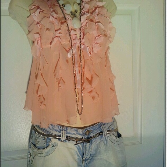 Bundle top and knee-length shorts