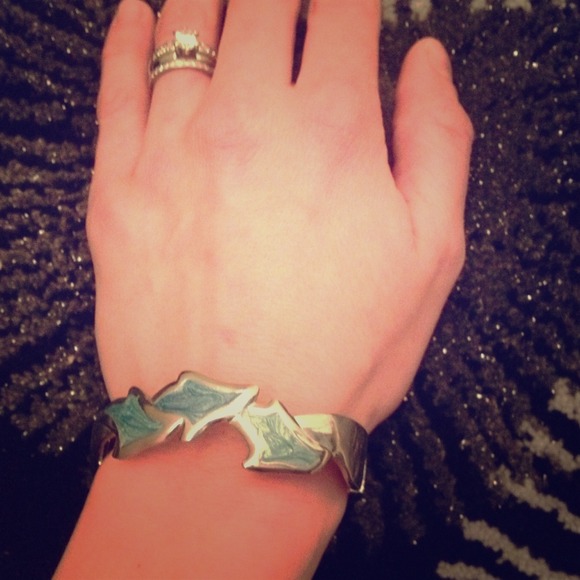 Adorable😊Turquoise bracelet!