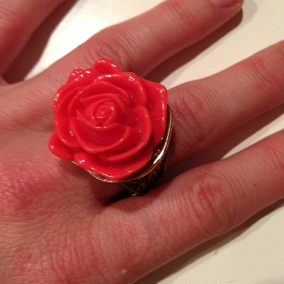 Coral flower ring size 8