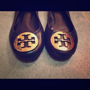 RESERVED Tory burch black leather reva flats