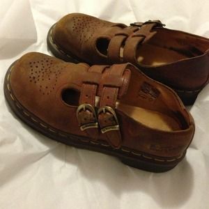 Dr. Martens 8065 Maryjanes