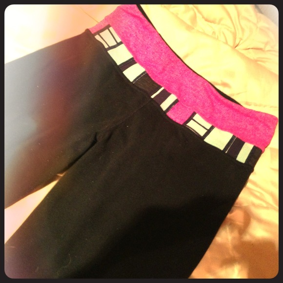 Groove fit yoga lululemons