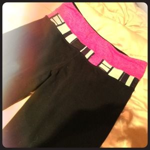 Groove fit yoga lululemons