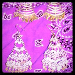 2 pair of silver dangle earrings