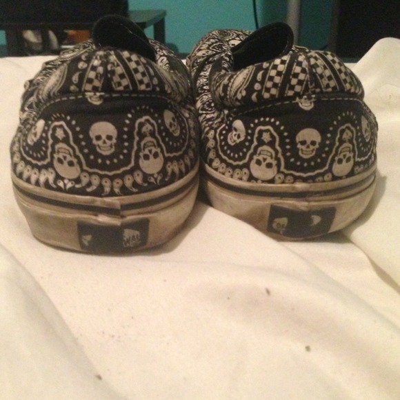 Vans - Picture 3 of 3