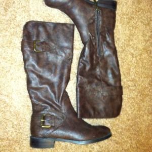 Brown Nine West boots.