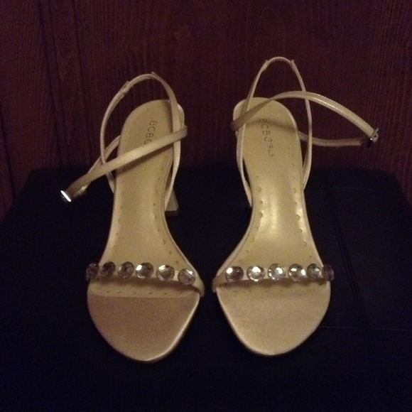 👡Reduced👡BCBG girls  cream with rhinestones