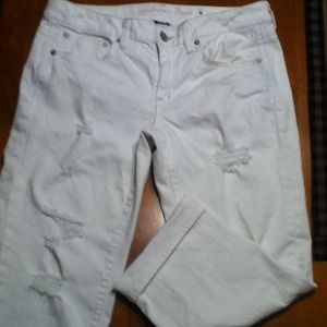 White American eagle jean capris $REDUCED$