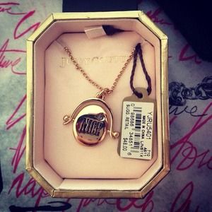 Juicy Couture Necklace. (Naughty & Nice)