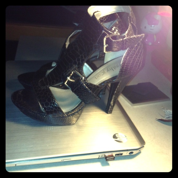 Black Cathy Jean High Heels