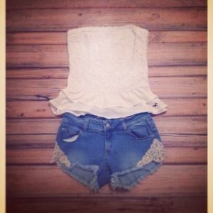 Flirty ruffle lace tube top!
