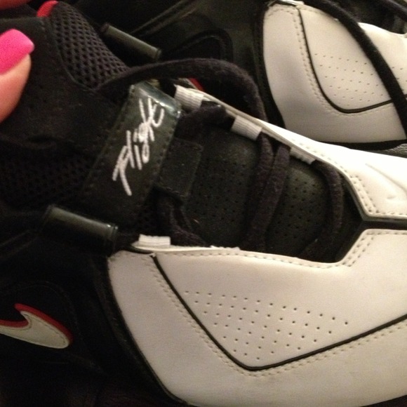 SOLD~Nike, flights. Good condition - Picture 2 of 4