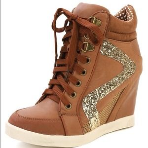 Bamboo tennis shoe wedge