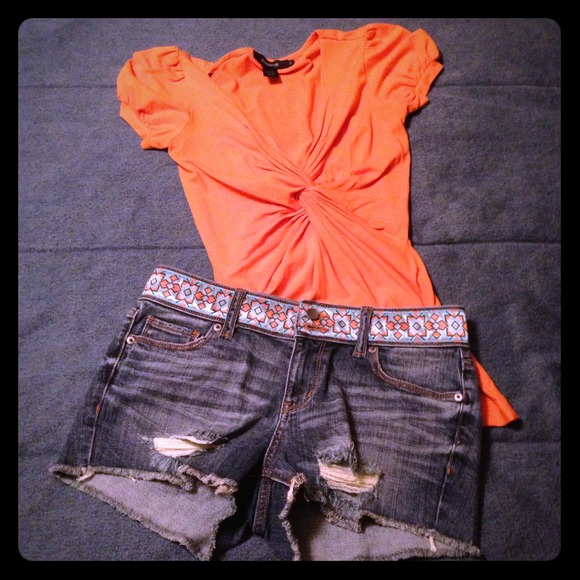 🔥REDUCED🔥Victoria Secret Short and Arden B top
