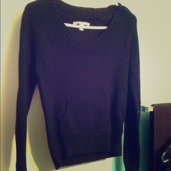 Black Old Navy sweater