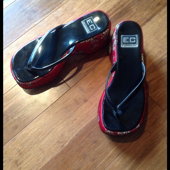 Chinese platform flip-flops - Picture 3 of 3