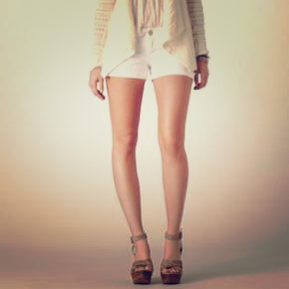 REDUCED White American eagle shorts