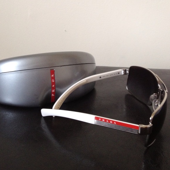 Authentic Prada Sunglasses😎