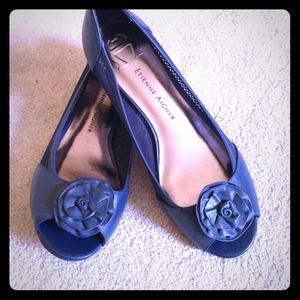 ***gorgeous New Etienne Aigner Navy Blue Flats***