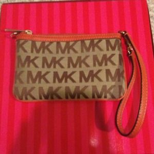 MICHAEL KORS WRISTLET