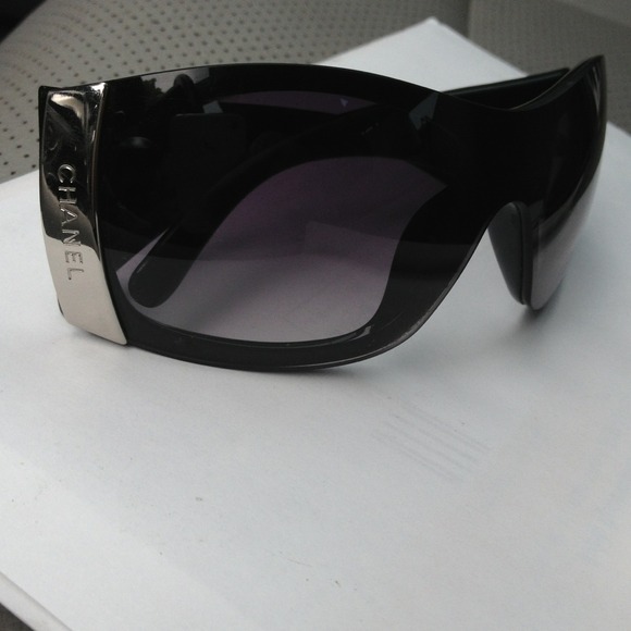 Authentic Chanel Sunglasses!