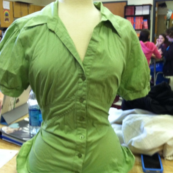 ❌bundle 2 shirts❌Green blouse