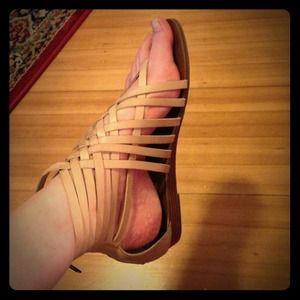 Steve Madden tan gladiator sandals