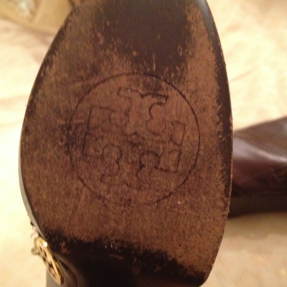 SOLD Tory burch booties brown - Picture 2 of 3