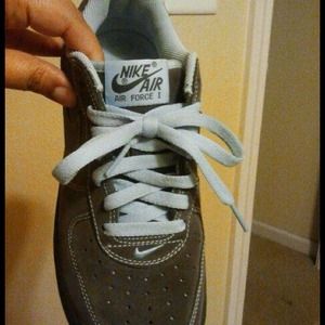 Air Force ones aka uptowns. Only worn once