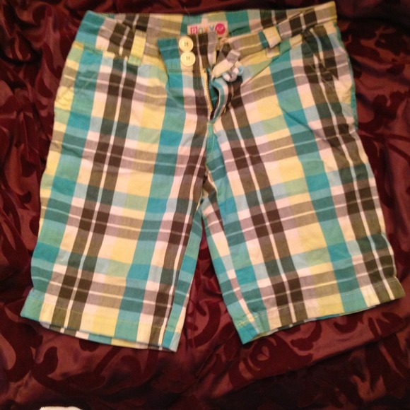 **Traded bundle @mrswilley** Roxy shorts