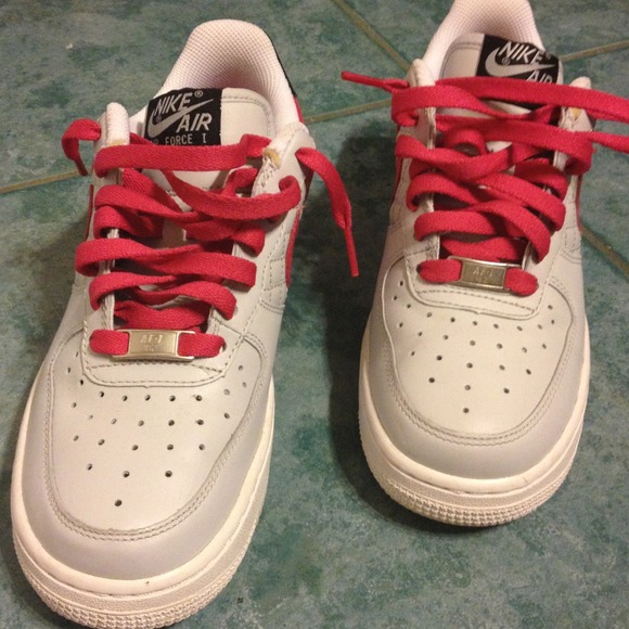 ✨REDUCED!!!!!!! ✨Pink/Grey Nike Air Force 1s - Picture 2 of 2