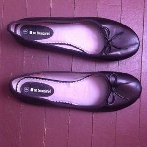 Leather flats NWOT