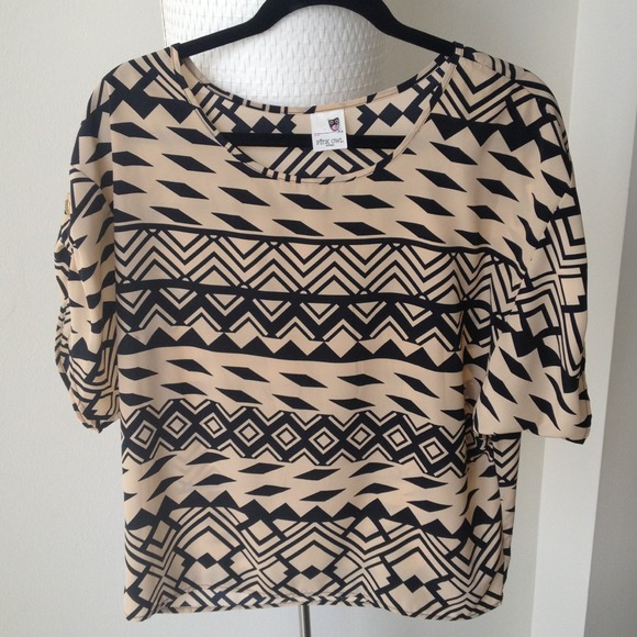 Pink Owl printed top.