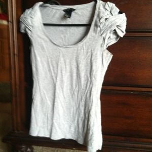 Knotted sleeve H&M Tee