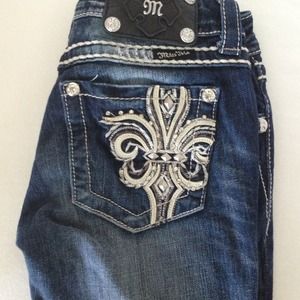 Miss me boot cut jeans like new!