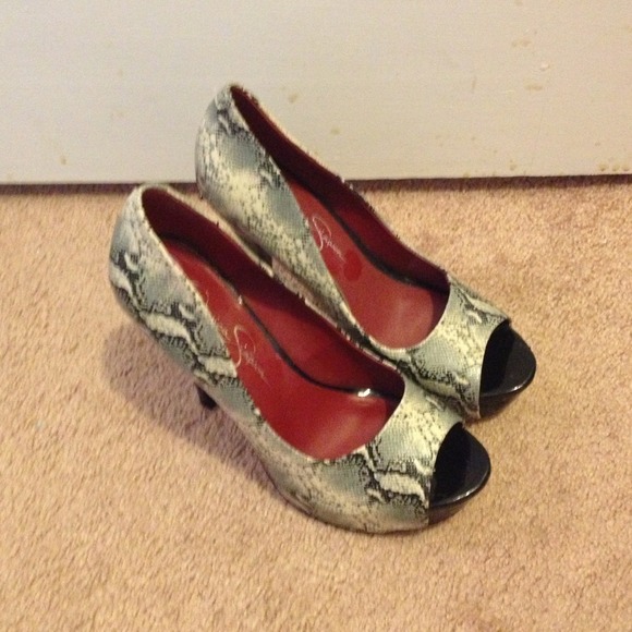 ✨REDUCED✨ Jessica Simpson heels!