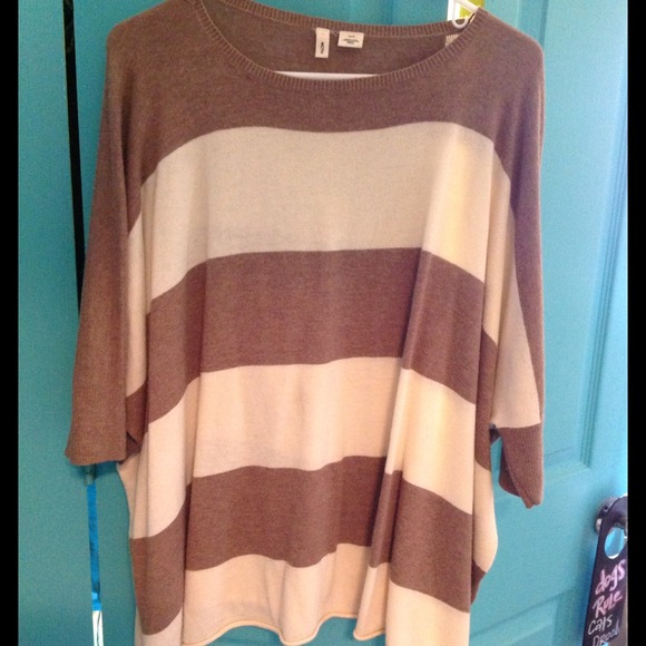 Anthropologie Over-Sized Casual Sweater XS